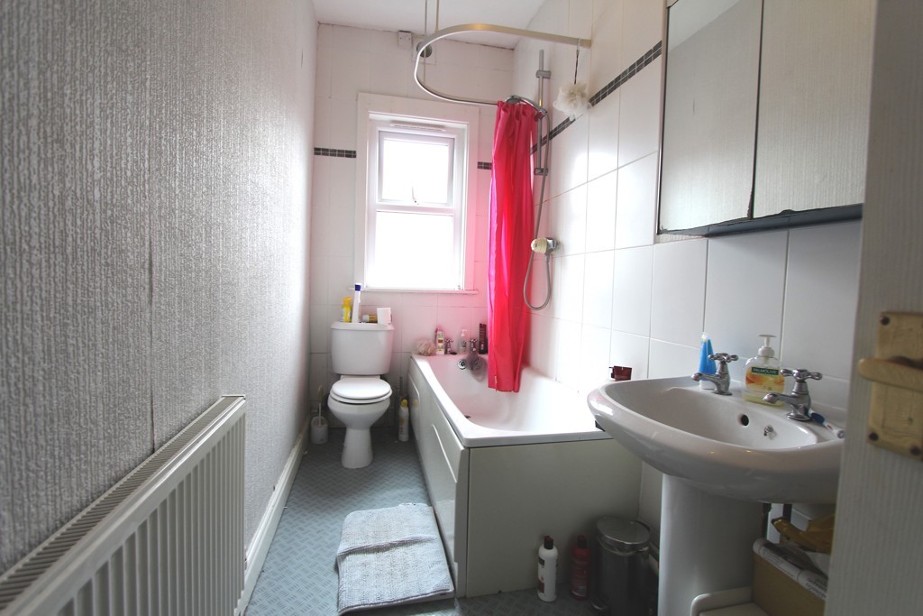 28 Ash Road, Headingley, Leeds, West Yorkshire, LS6 3JF
