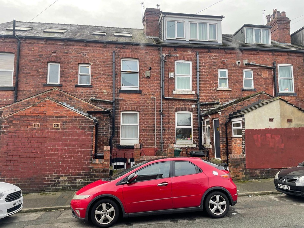 28 Ash Road, Headingley, Leeds, West Yorkshire, LS6 3JF