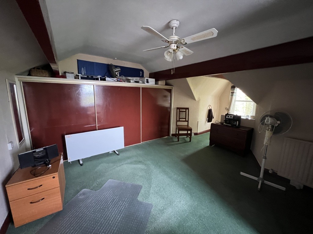 21 Camborne Road, Birley Carr, Sheffield, South Yorkshire, S6 1HN