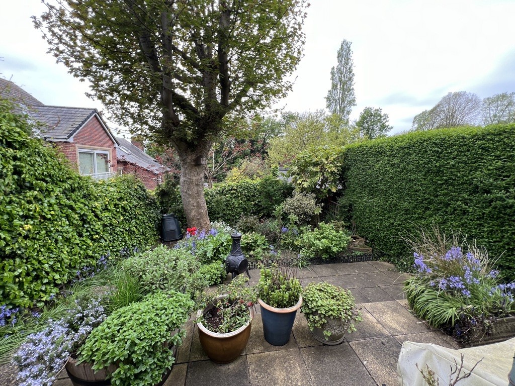21 Camborne Road, Birley Carr, Sheffield, South Yorkshire, S6 1HN