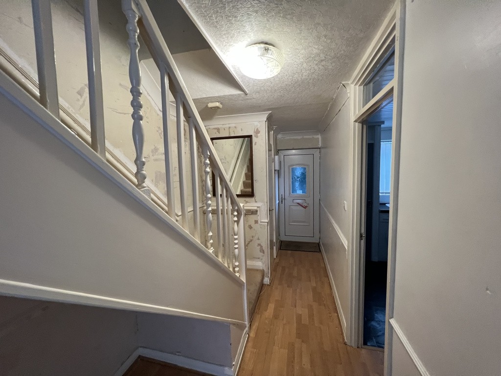 136 Erskine Crescent, Heeley, Sheffield, South Yorkshire, S2 3LR