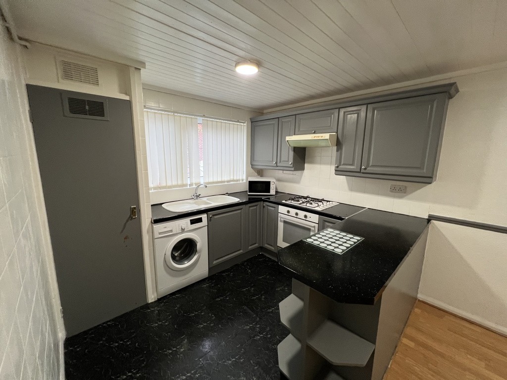 136 Erskine Crescent, Heeley, Sheffield, South Yorkshire, S2 3LR