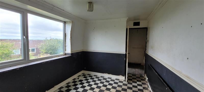 35 Houldsworth Drive, Chesterfield, Derbyshire, S41 0BP