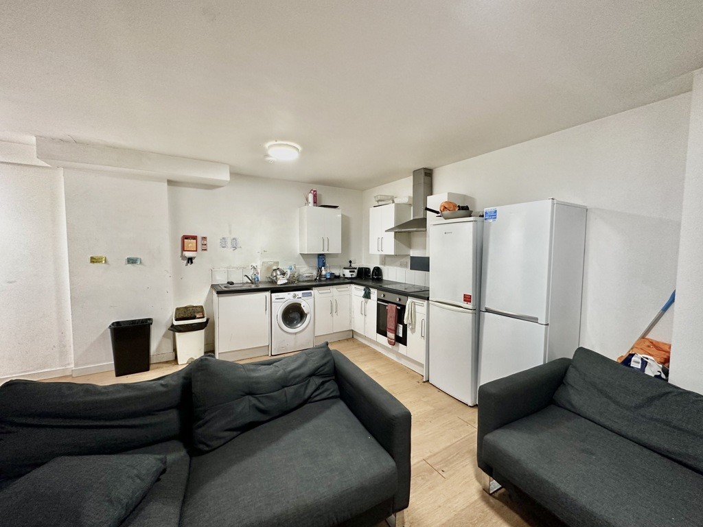 Room 2, Flat 2, Heritage Hall, 200 Crookes Valley Road, Sheffield, South Yorkshire, S10 1BA