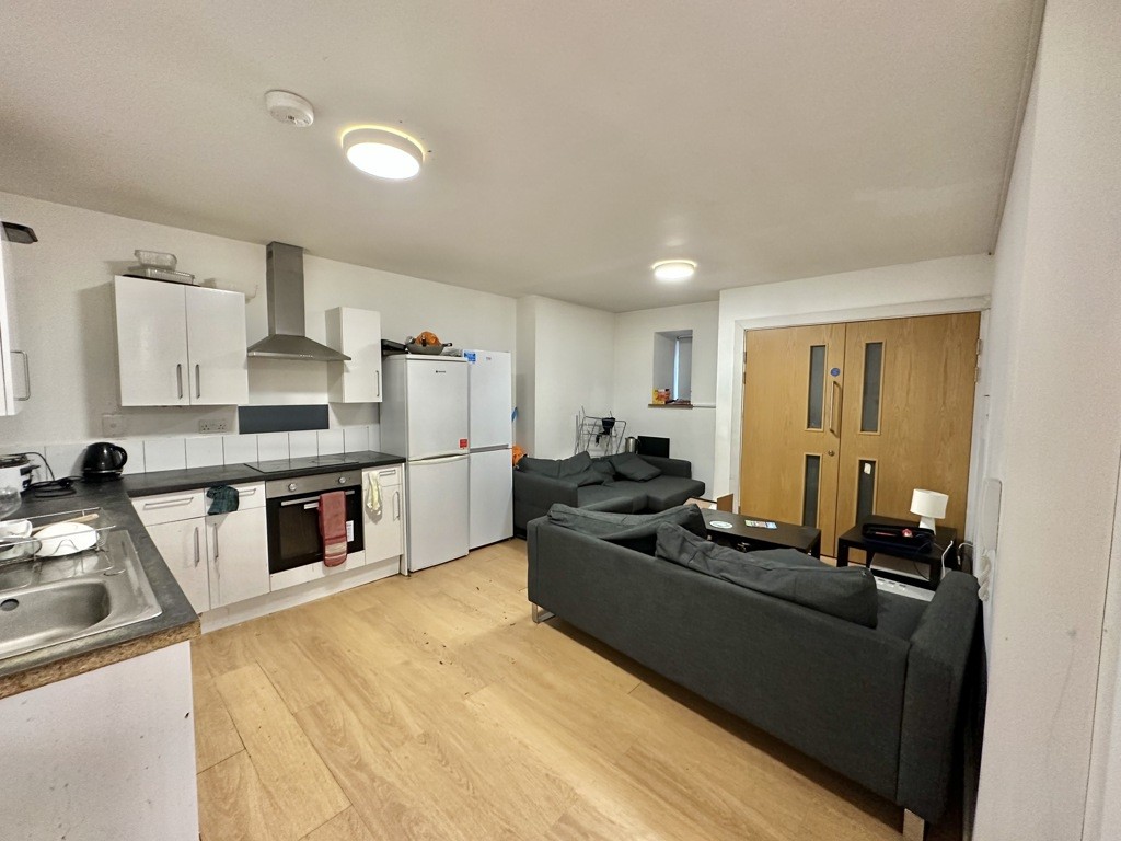 Room 2, Flat 2, Heritage Hall, 200 Crookes Valley Road, Sheffield, South Yorkshire, S10 1BA