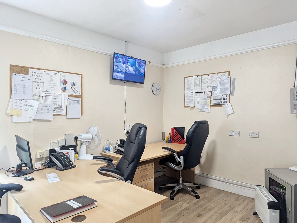 Greensands, Oak Lane, Sevenoaks, Kent, TN13 1UH