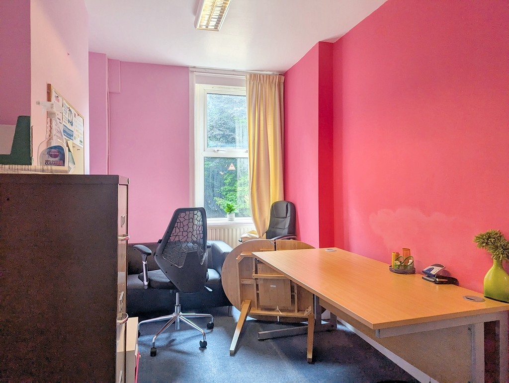 Greensands, Oak Lane, Sevenoaks, Kent, TN13 1UH