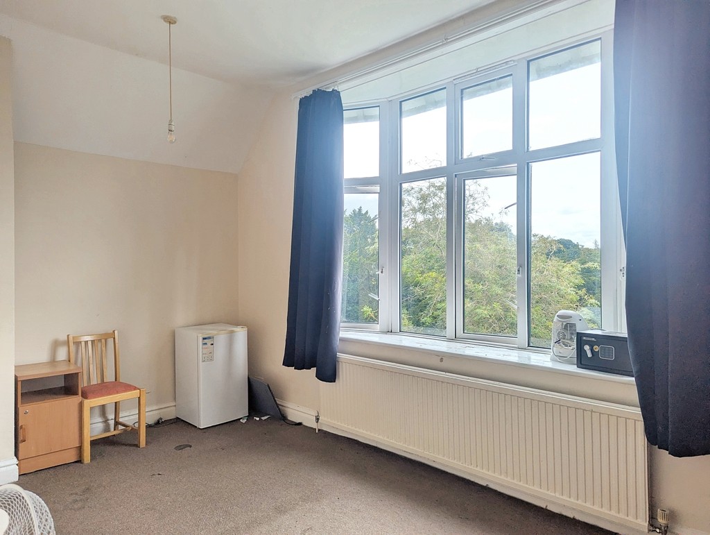 Greensands, Oak Lane, Sevenoaks, Kent, TN13 1UH