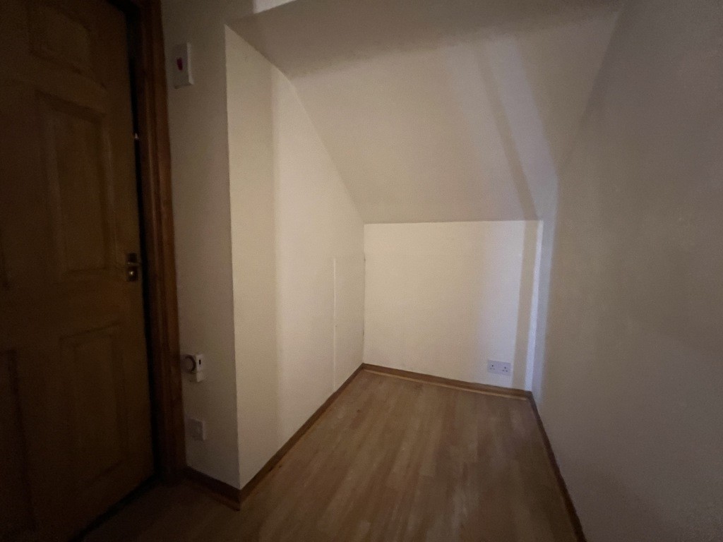 94 Cross Lane, Crookes, Sheffield, South Yorkshire, S10 1WL