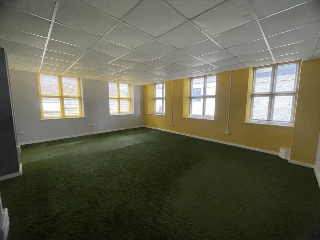 Office Suite, 63-65 Acton House, Scoresby Street, Bradford, West Yorkshire, BD1 5EN