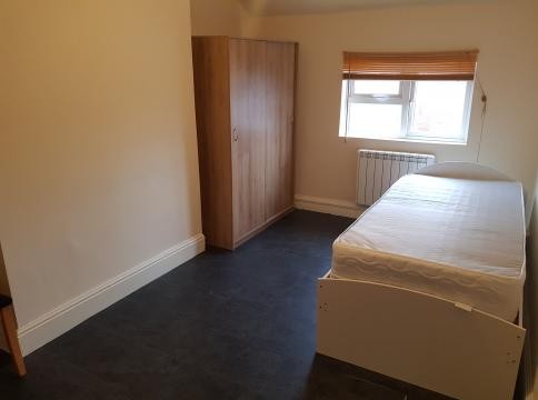 9-11 Bolton Road, Worsley, Manchester, Greater Manchester, M28 3AX