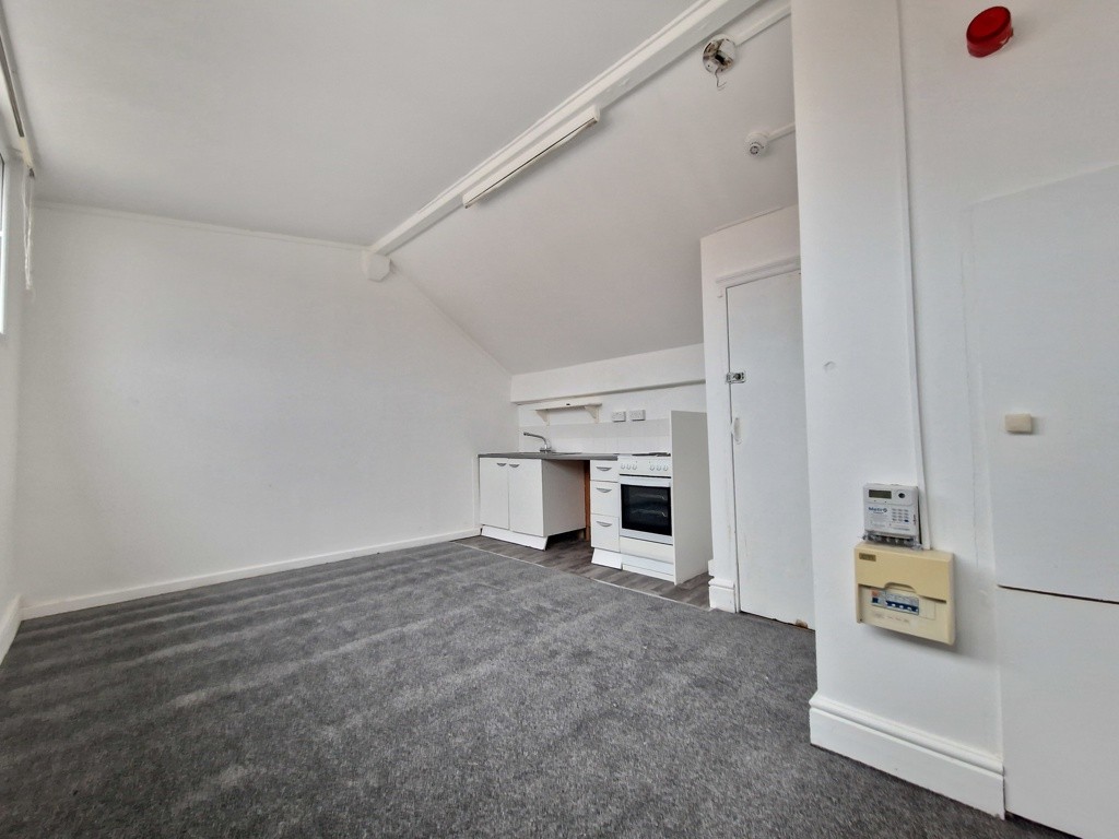 14 Brighton Avenue, Blackpool, Lancashire, FY4 1HL