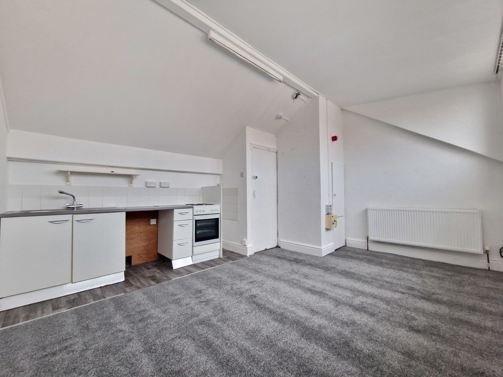 14 Brighton Avenue, Blackpool, Lancashire, FY4 1HL