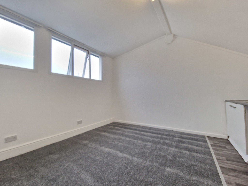 14 Brighton Avenue, Blackpool, Lancashire, FY4 1HL