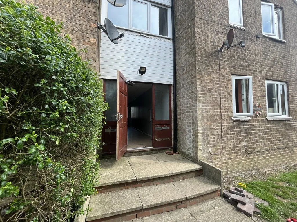 Block Of Flats 32-46 New Drake Green, Westhoughton, Bolton, Lancashire, BL5 2RF