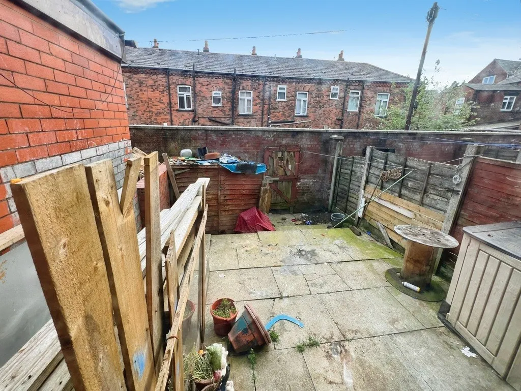 8 Osborne Grove, Bolton, Lancashire, BL1 3BN