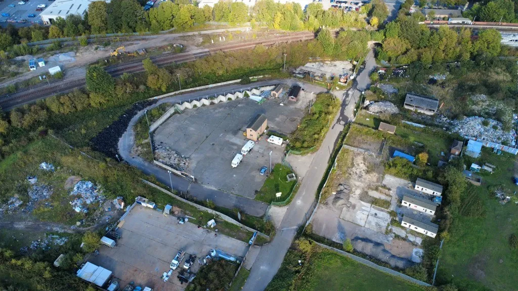 Yard At Summerbridge Park, Summergangs Lane, Gainsborough, Lincolnshire, DN21 1AH
