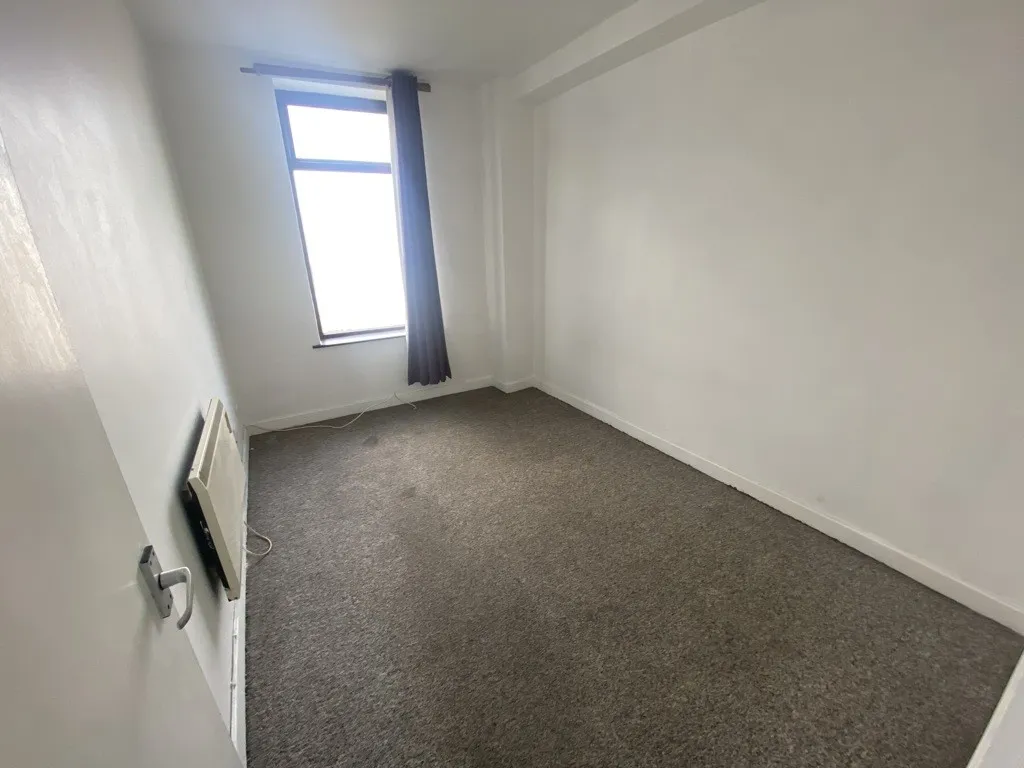 Flats 1-14, 1 & 3 Bath Street, Huddersfield, West Yorkshire, HD1 5BQ
