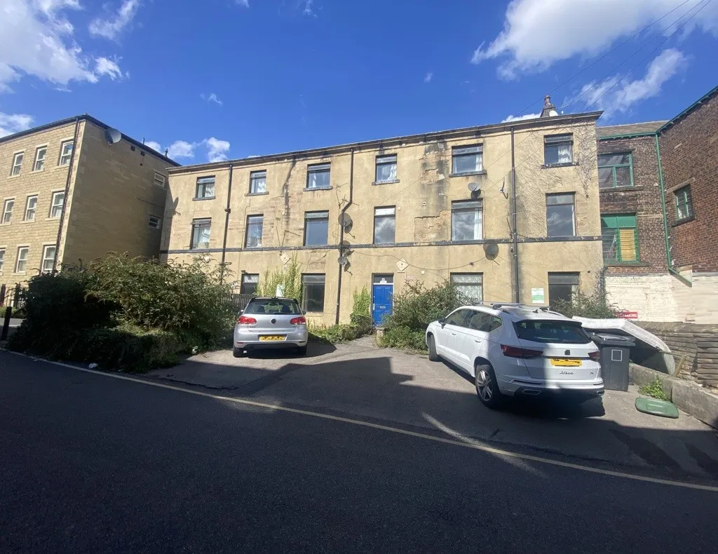Flats 1-14, 1 & 3 Bath Street, Huddersfield, West Yorkshire, HD1 5BQ