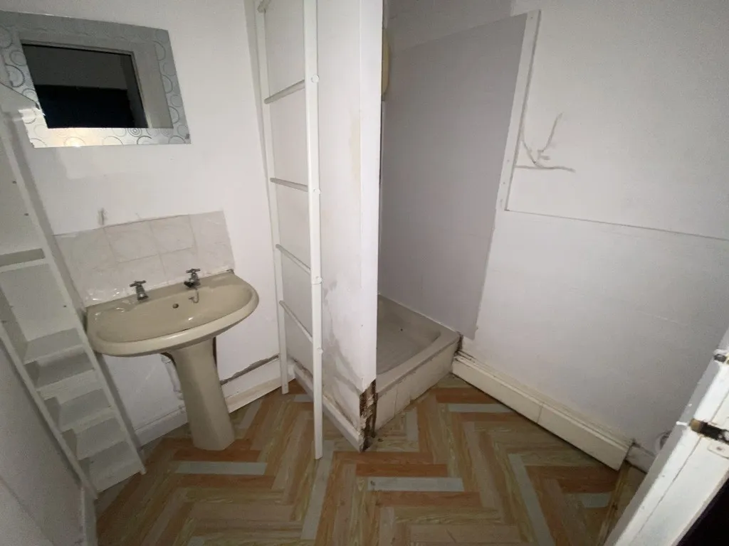 Flats 1-14, 1 & 3 Bath Street, Huddersfield, West Yorkshire, HD1 5BQ