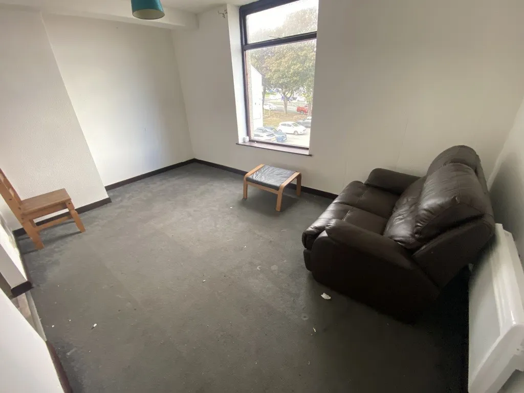 Flats 1-14, 1 & 3 Bath Street, Huddersfield, West Yorkshire, HD1 5BQ