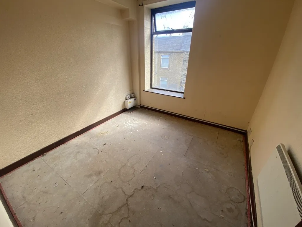 Flats 1-14, 1 & 3 Bath Street, Huddersfield, West Yorkshire, HD1 5BQ