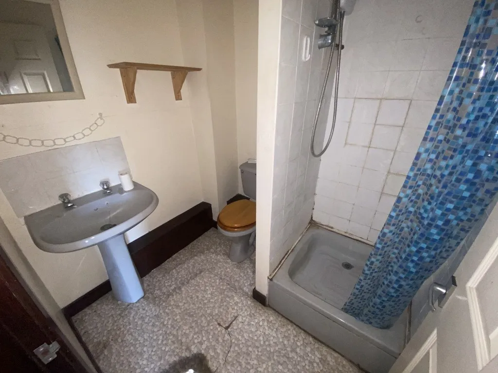 Flats 1-14, 1 & 3 Bath Street, Huddersfield, West Yorkshire, HD1 5BQ