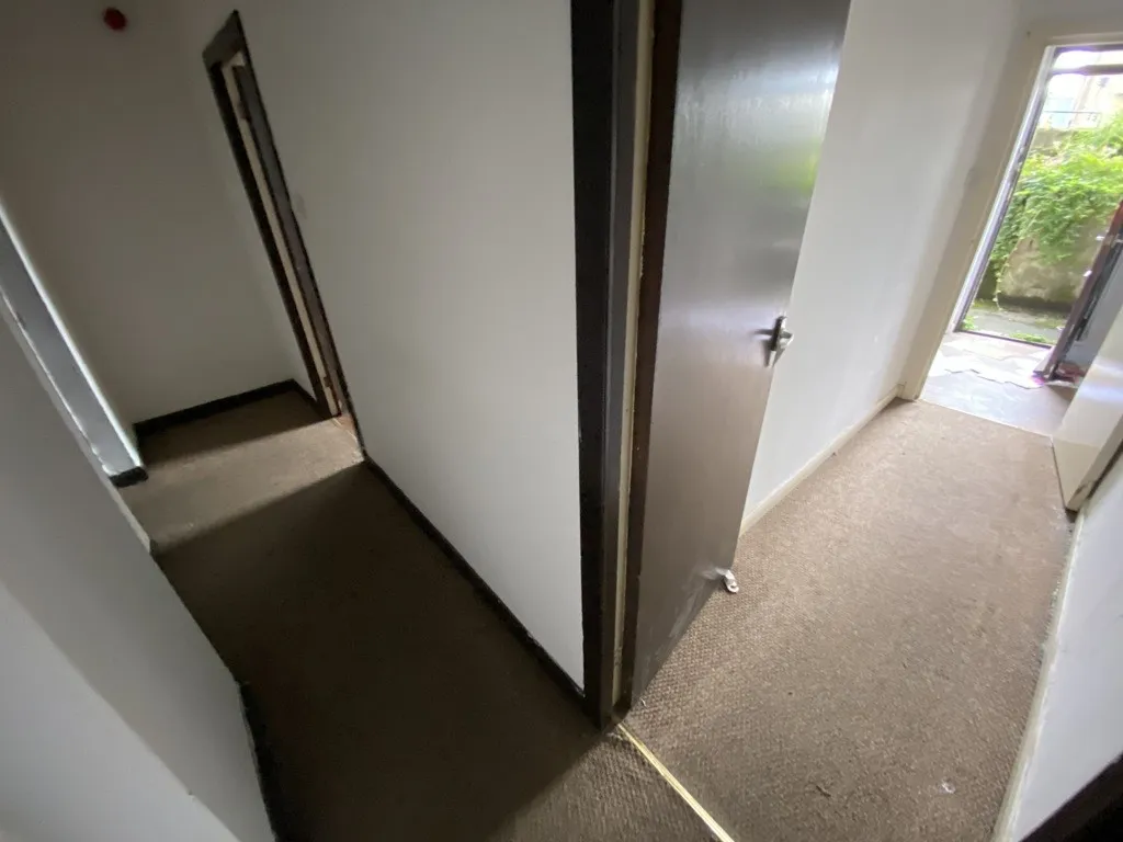 Flats 1-14, 1 & 3 Bath Street, Huddersfield, West Yorkshire, HD1 5BQ