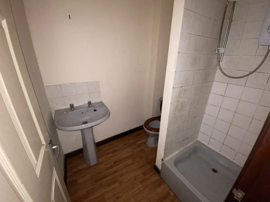 Flats 1-14, 1 & 3 Bath Street, Huddersfield, West Yorkshire, HD1 5BQ