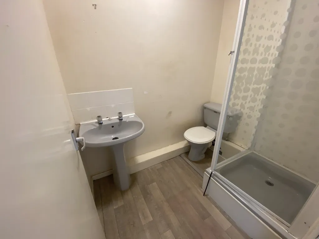 Flats 1-14, 1 & 3 Bath Street, Huddersfield, West Yorkshire, HD1 5BQ