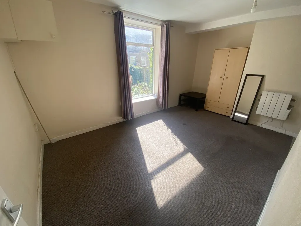 Flats 1-14, 1 & 3 Bath Street, Huddersfield, West Yorkshire, HD1 5BQ