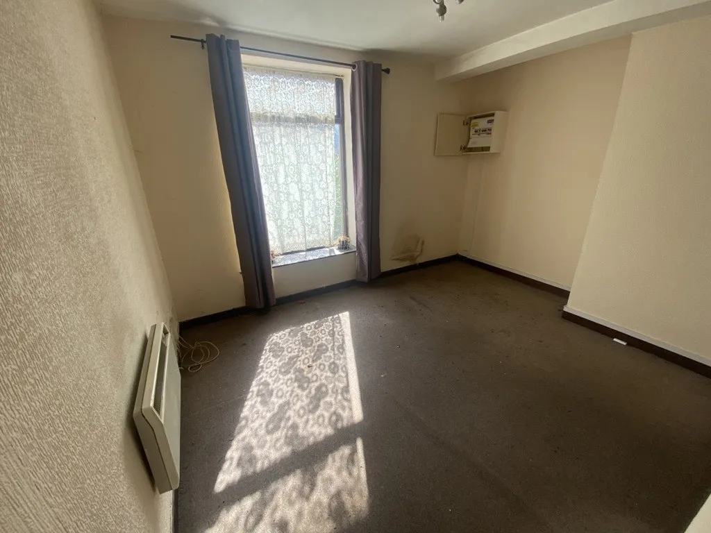 Flats 1-14, 1 & 3 Bath Street, Huddersfield, West Yorkshire, HD1 5BQ
