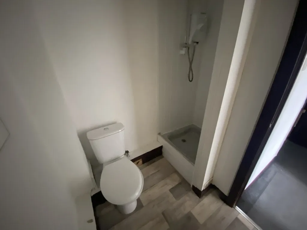 Flats 1-14, 1 & 3 Bath Street, Huddersfield, West Yorkshire, HD1 5BQ