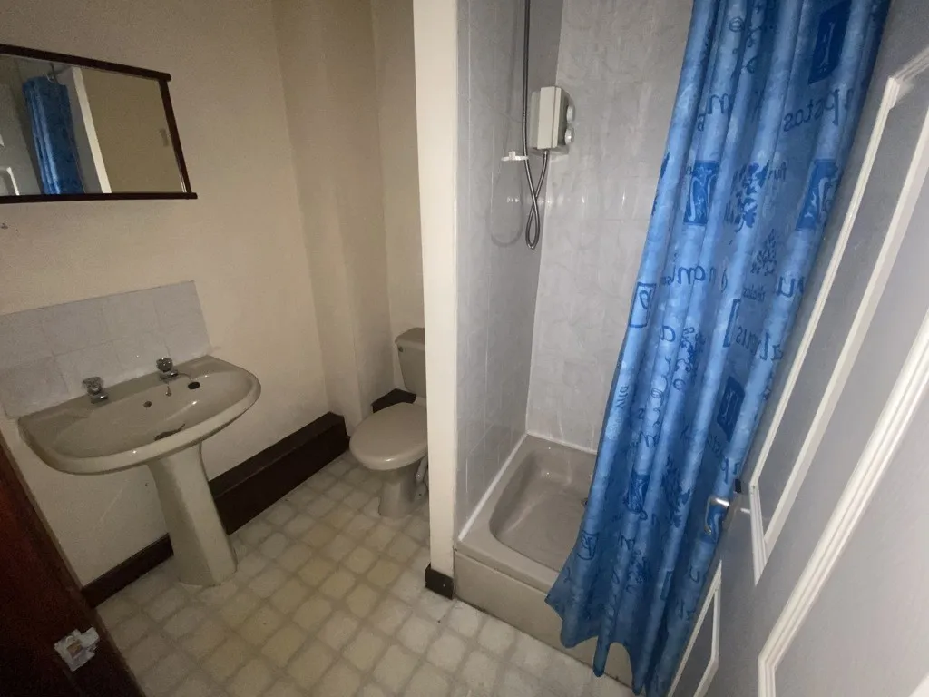 Flats 1-14, 1 & 3 Bath Street, Huddersfield, West Yorkshire, HD1 5BQ