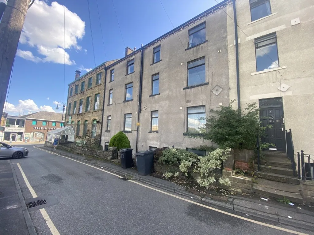 Flats 1-14, 1 & 3 Bath Street, Huddersfield, West Yorkshire, HD1 5BQ
