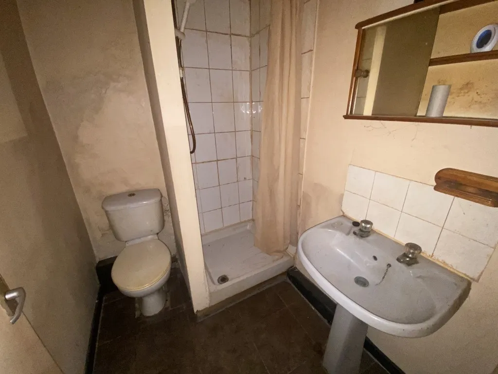 Flats 1-14, 1 & 3 Bath Street, Huddersfield, West Yorkshire, HD1 5BQ