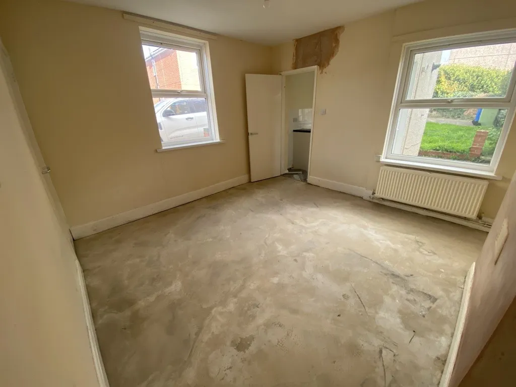 12 Coronation Road, Brimington, Chesterfield, Derbyshire, S43 1ET