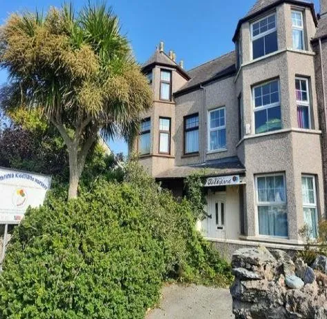53 Walthew Avenue, Holyhead, Anglesey, LL65 1AG
