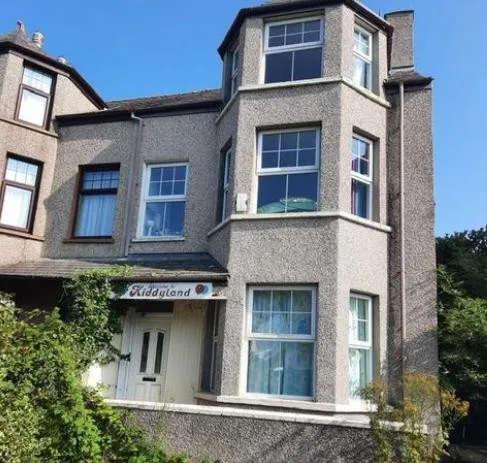 53 Walthew Avenue, Holyhead, Anglesey, LL65 1AG
