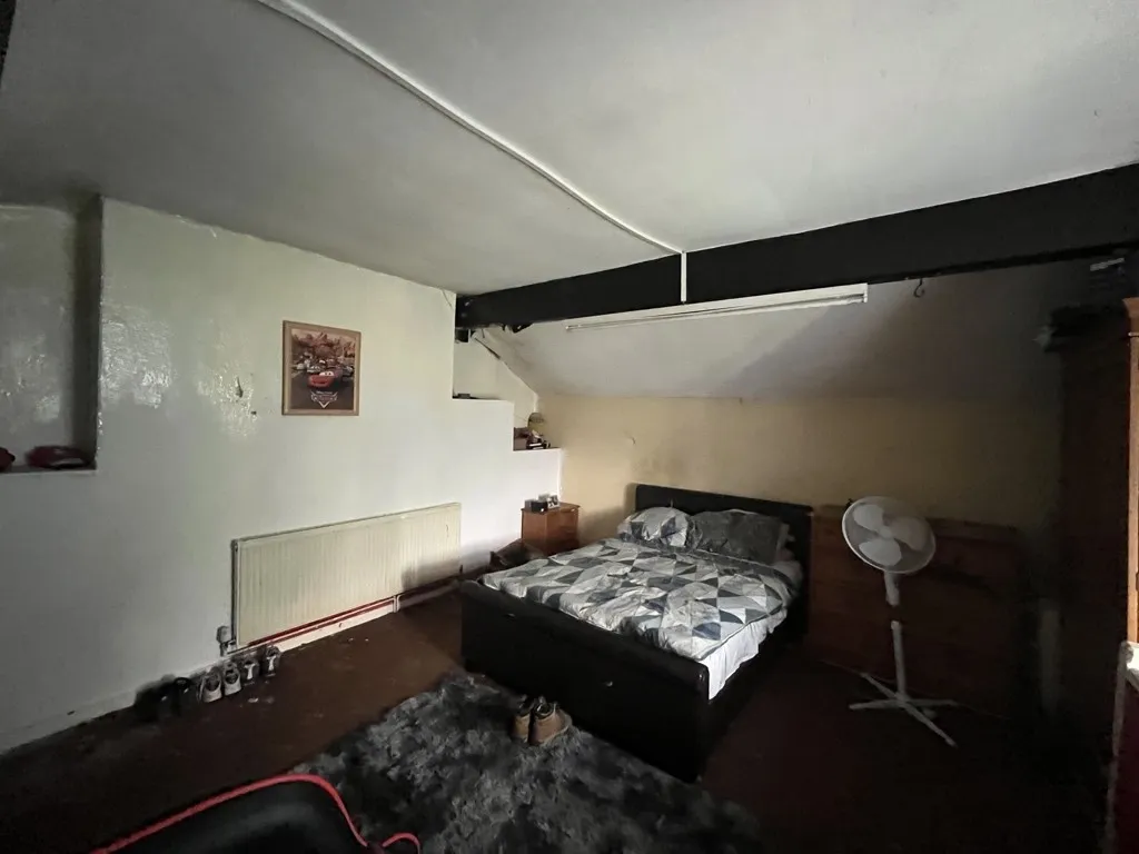 2A Clare Street, Burnley, Lancashire, BB11 4AT