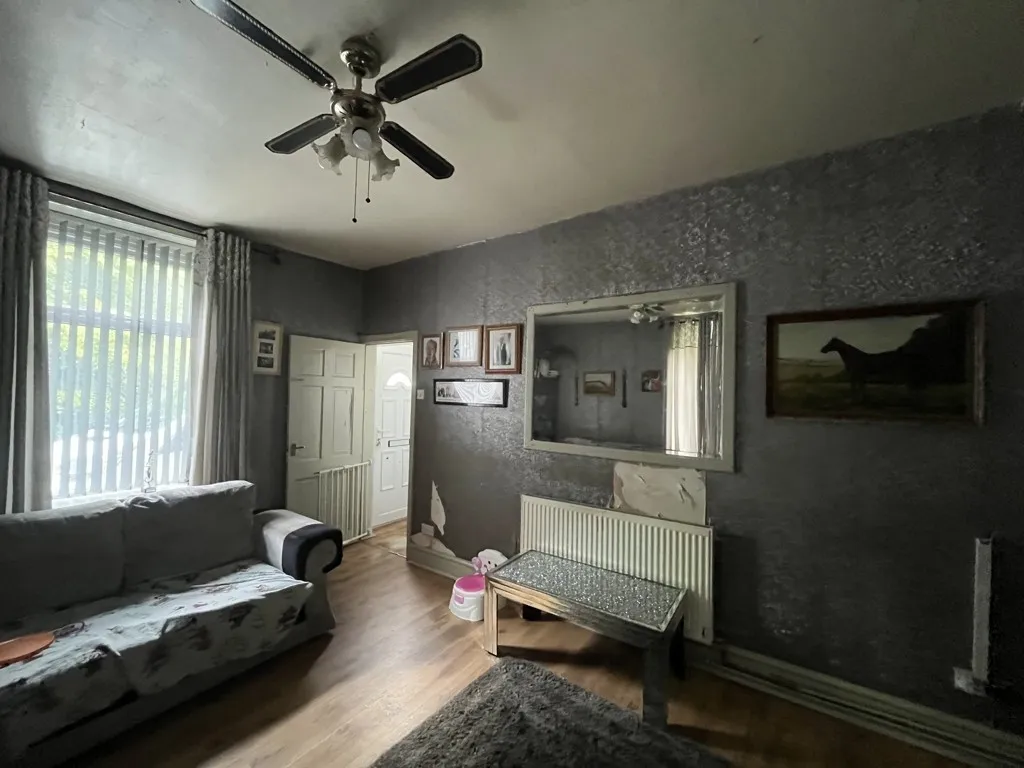 2A Clare Street, Burnley, Lancashire, BB11 4AT