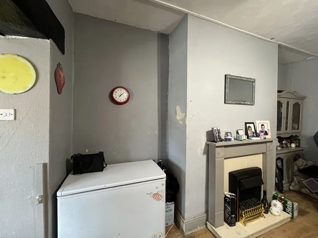 2A Clare Street, Burnley, Lancashire, BB11 4AT