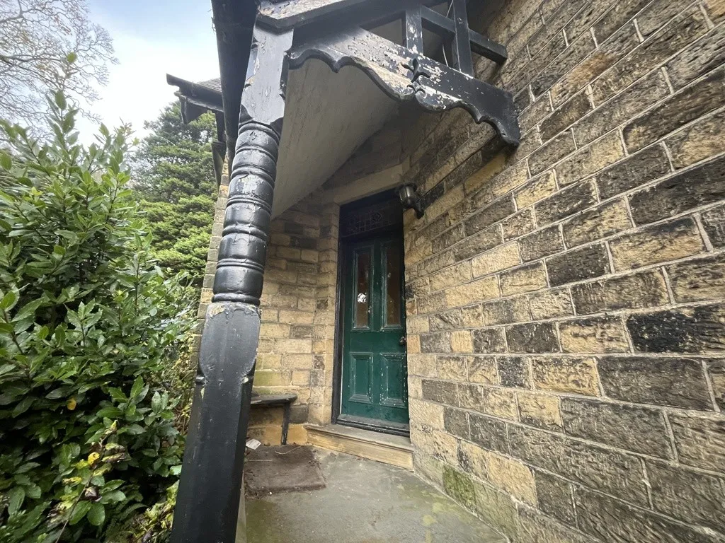 Prince Of Wales Park Lodge, Park Road, Bingley, West Yorkshire, BD16 4AF