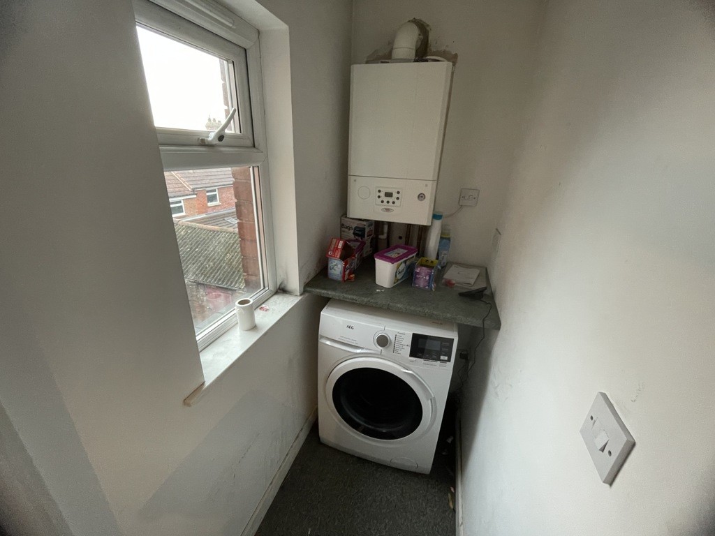 162 / 164 Kirkstall Hill, Leeds, West Yorkshire, LS4 2SX