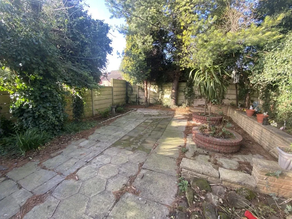 8 Treherne Road, Rotherham, South Yorkshire, S60 2TD