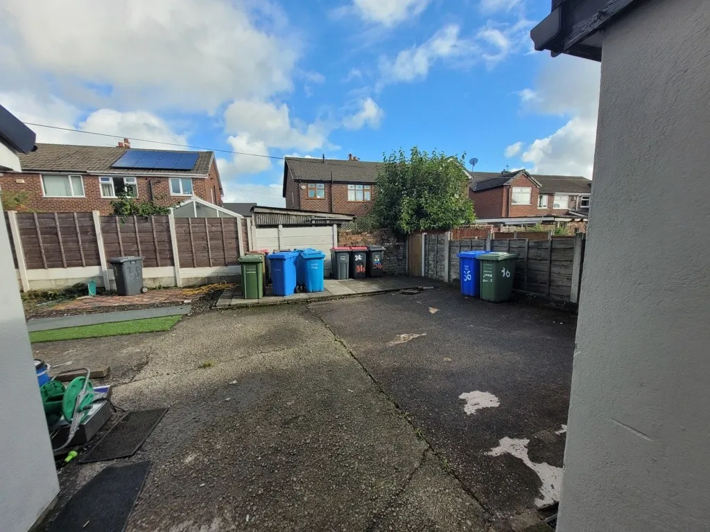 36 Worsley Road North, Manchester, Greater Manchester M28 3GW