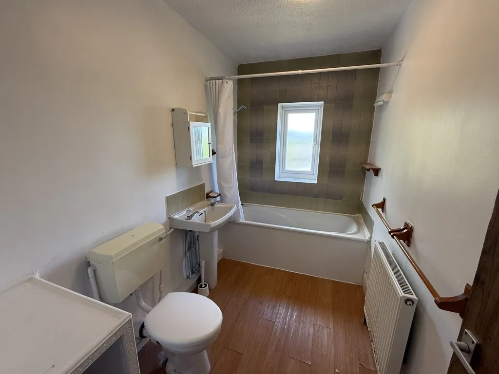 177/177a White Lane, Gleadless, Sheffield, South Yorkshire, S12 3GF