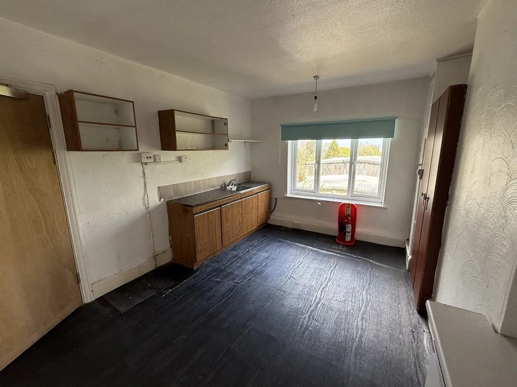 177/177a White Lane, Gleadless, Sheffield, South Yorkshire, S12 3GF
