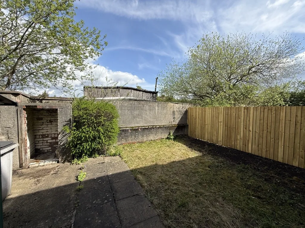 177/177a White Lane, Gleadless, Sheffield, South Yorkshire, S12 3GF