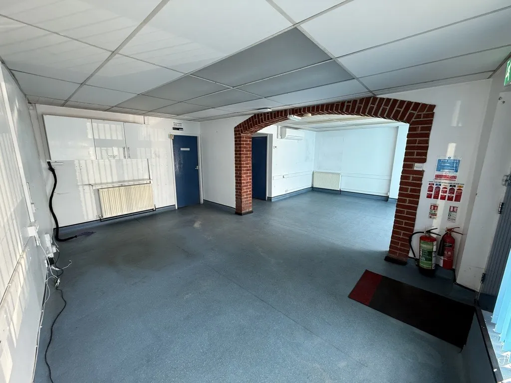 177/177a White Lane, Gleadless, Sheffield, South Yorkshire, S12 3GF